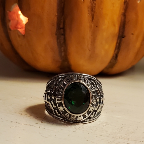 New stainless steel United States Army ring